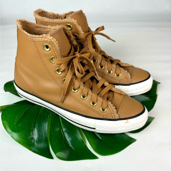 Converse leather high top chuck taylors in camel shade of brown women’s 8.5 - Picture 2 of 11